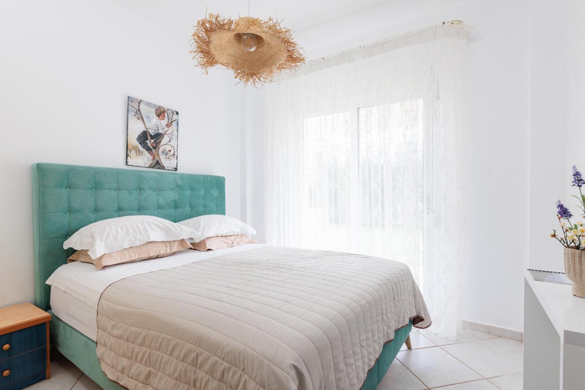 Apartment Next To The Sea Paralia Dionisiou Exterior foto
