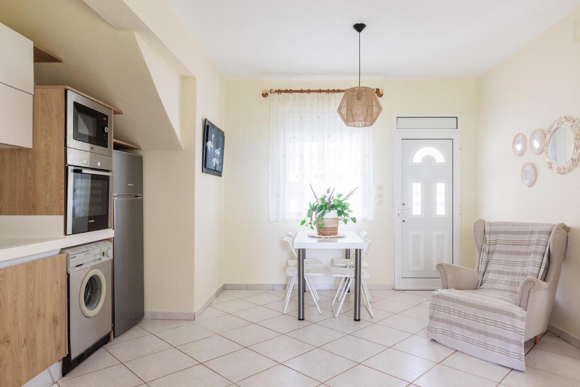Apartment Next To The Sea Paralia Dionisiou Exterior foto